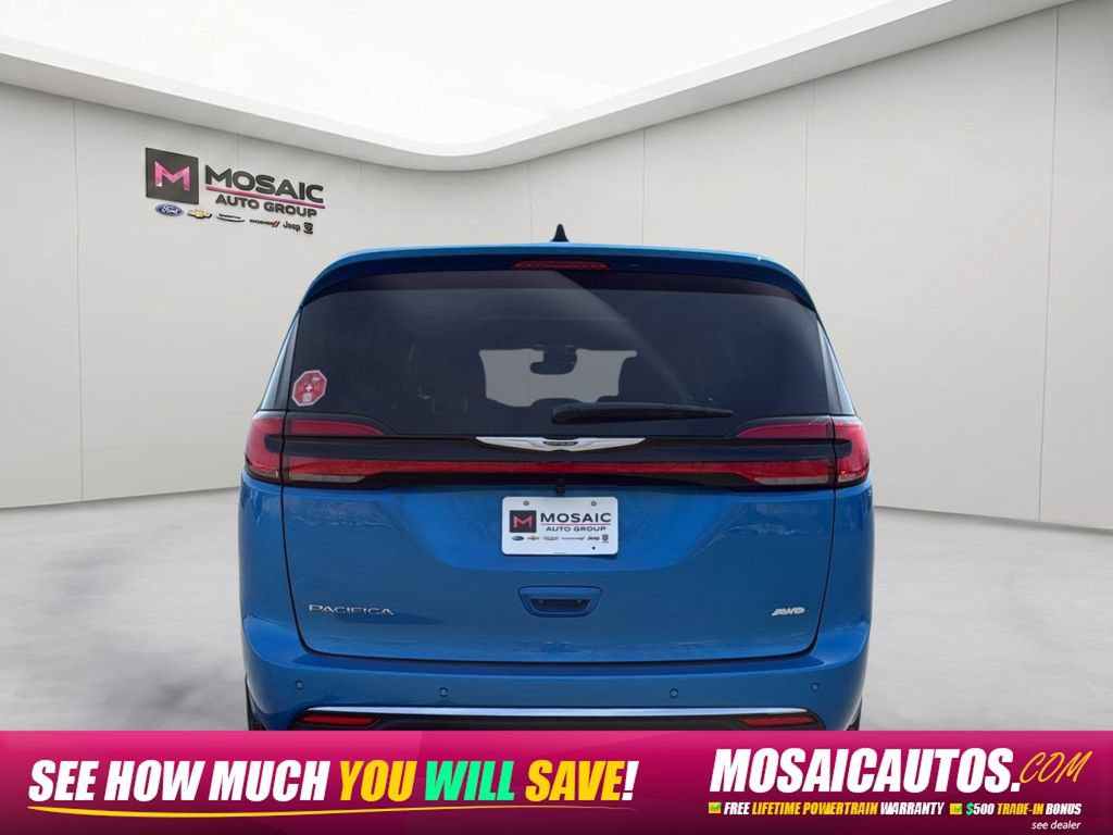 New 2026 Chrysler Pacifica Select AWD/4WD image 6