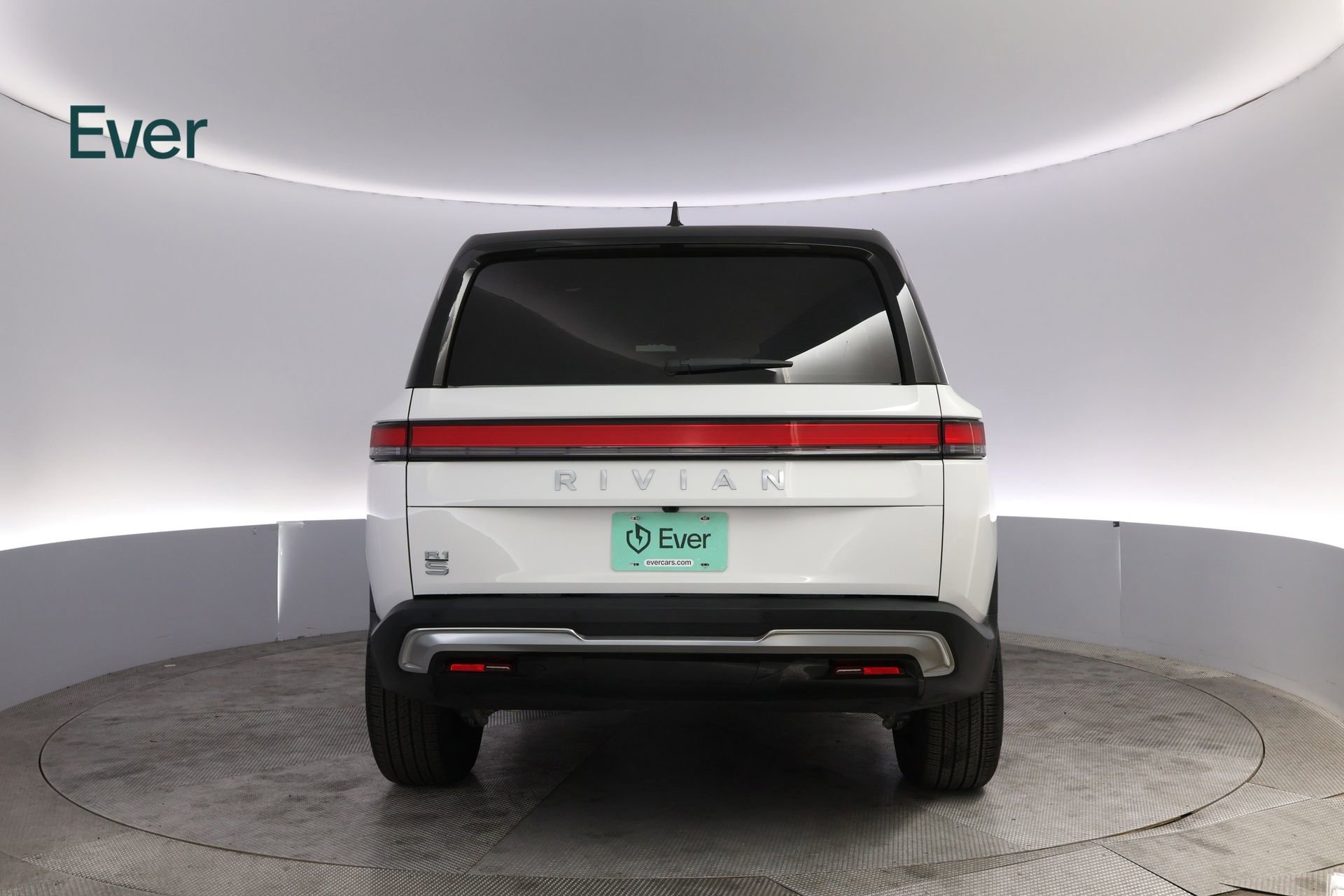 Used 2025 Rivian R1S Adventure AWD/4WD image 15