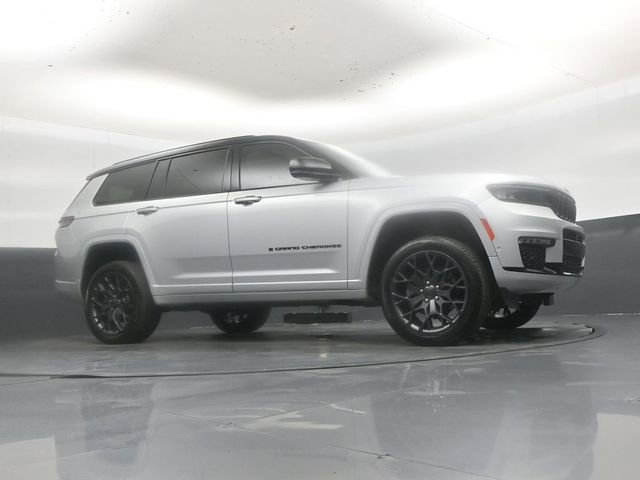 Used 2023 Jeep Grand Cherokee L Summit AWD/4WD image 42