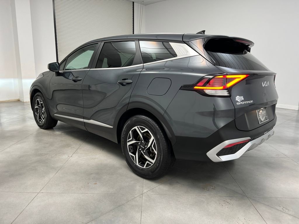 Used 2024 Kia Sportage LX image 5