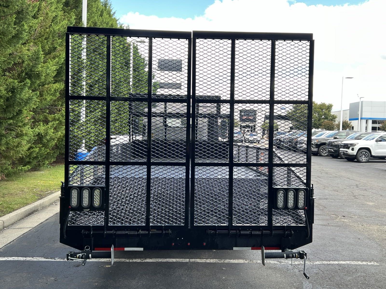 New 2025 Chevrolet Low Cab Forward image 8