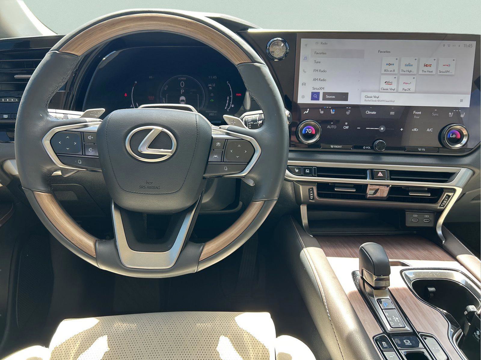 Used 2023 Lexus RX 350 w/ Accessory Package (Z1) AWD/4WD image 23