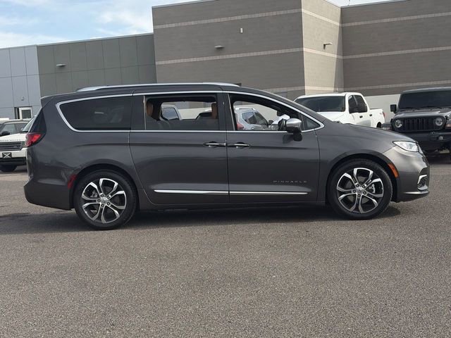 Used 2022 Chrysler Pacifica Pinnacle image 5