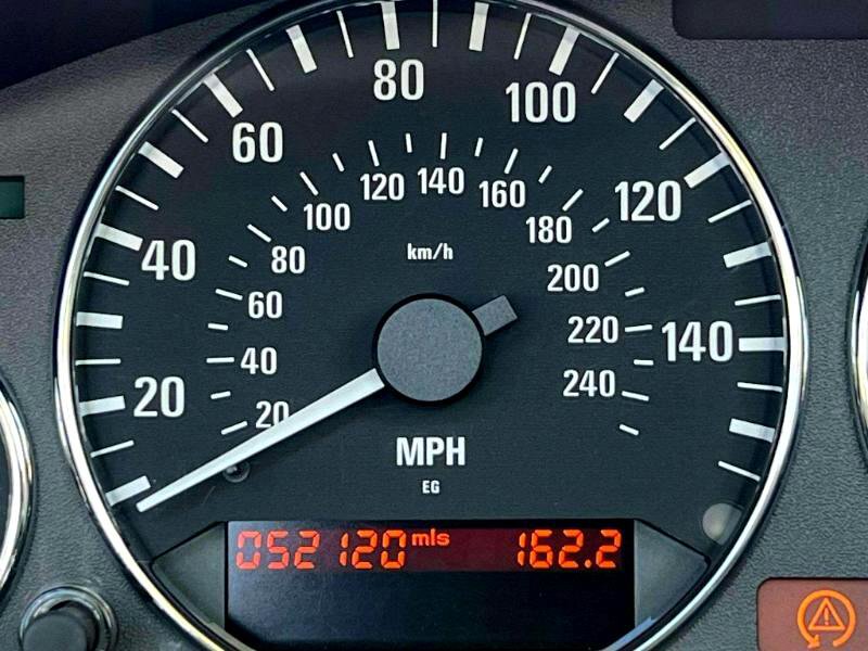 Used 2001 BMW Z3 3.0i image 16