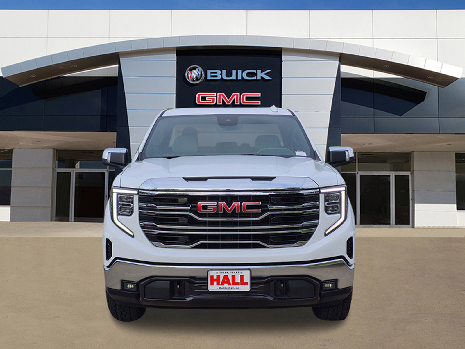Certified 2022 GMC Sierra 1500 SLT RWD image 2