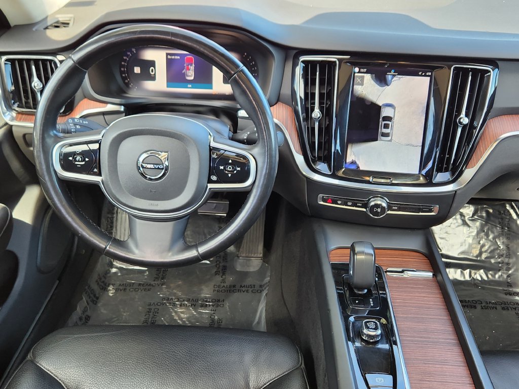 Used 2024 Volvo S60 B5 Plus AWD/4WD image 3