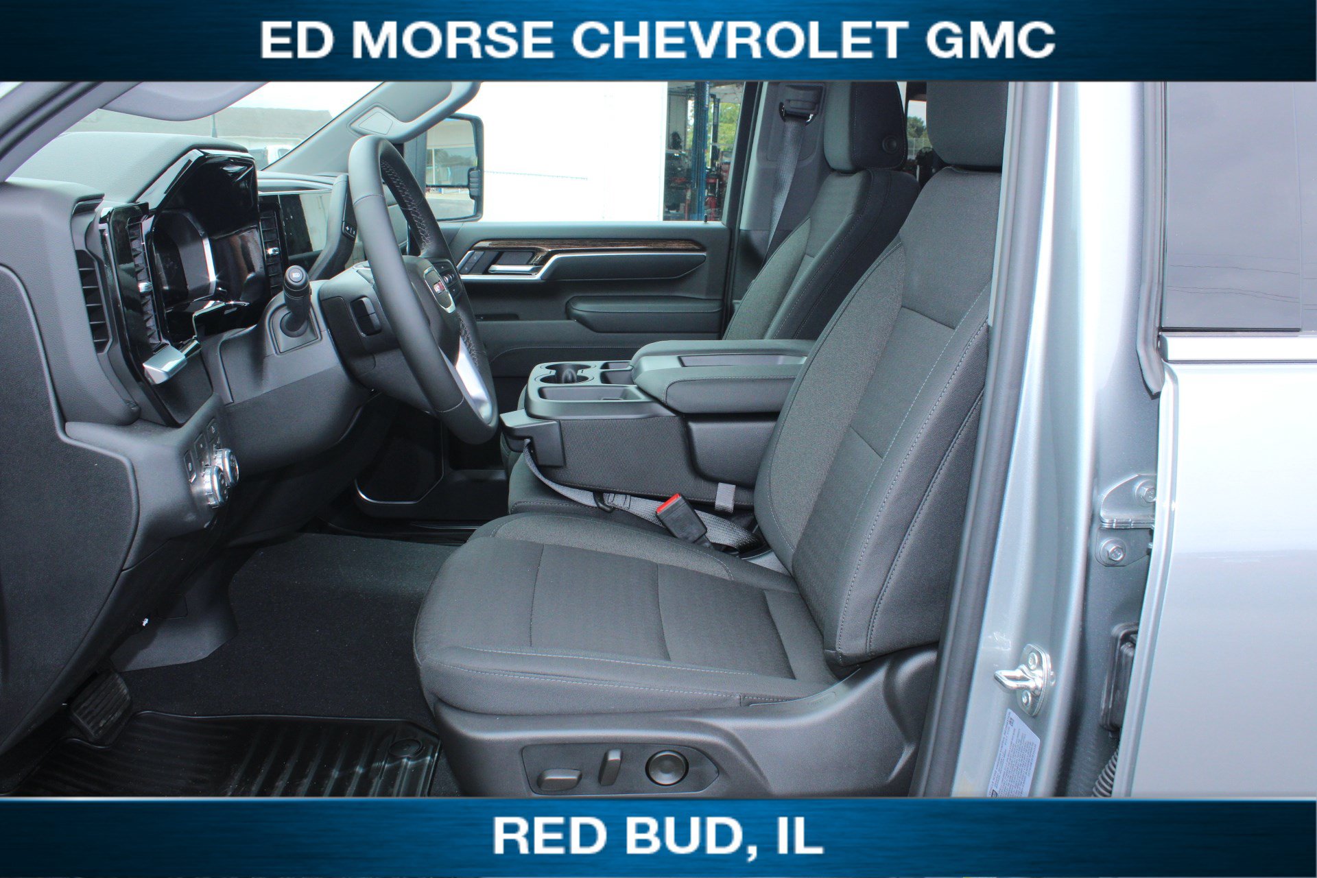 New 2026 GMC Sierra 2500 SLE w/ Preferred Package AWD/4WD image 7