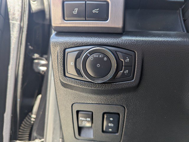 Used 2018 Ford Expedition Max Platinum AWD/4WD image 17
