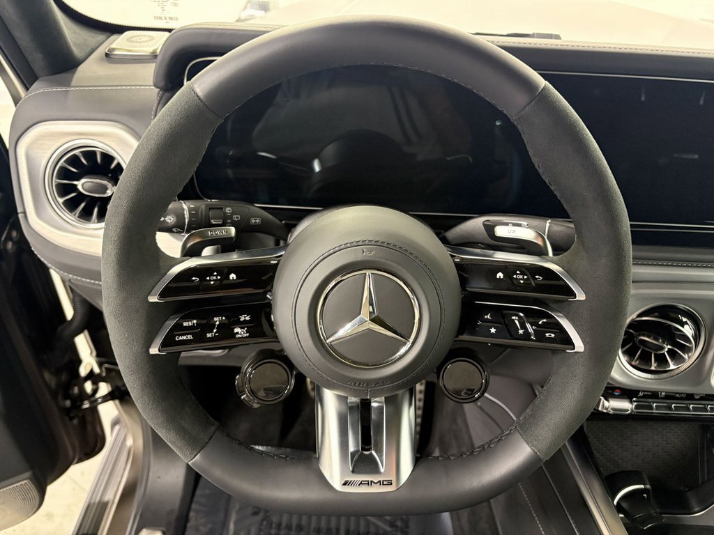 Used 2025 Mercedes-Benz G 63 AMG 4MATIC image 13