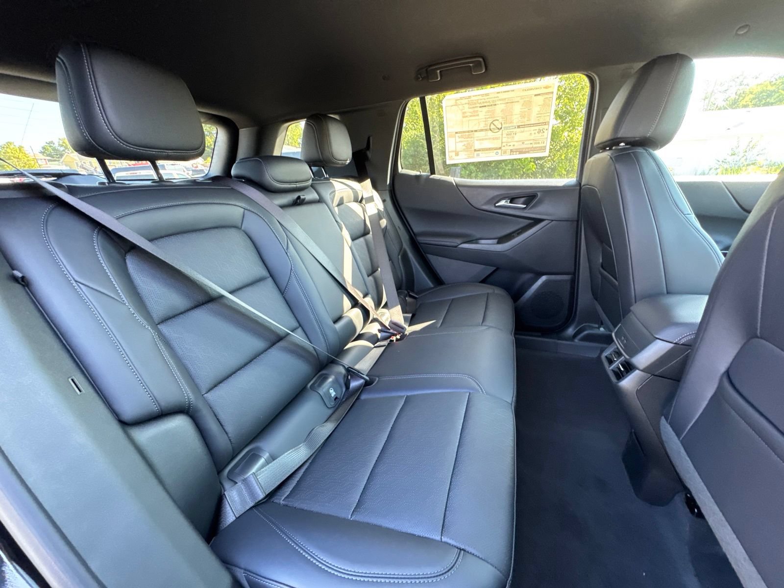 New 2027 Chevrolet Equinox LT w/ Convenience Package II AWD/4WD image 28