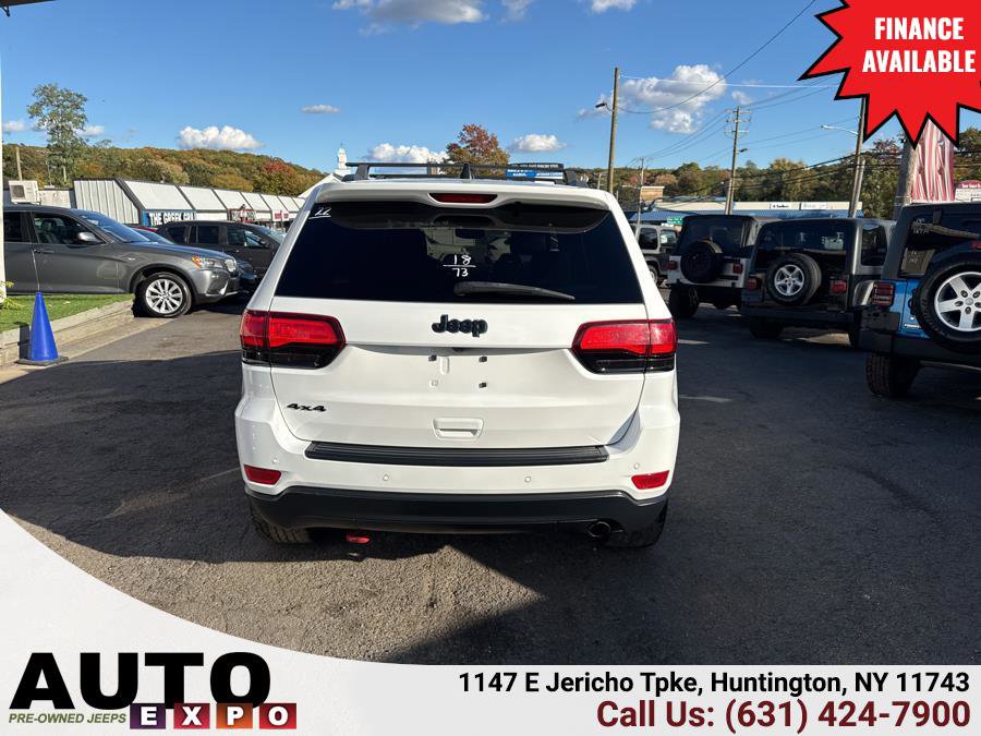 Used 2018 Jeep Grand Cherokee Laredo image 5