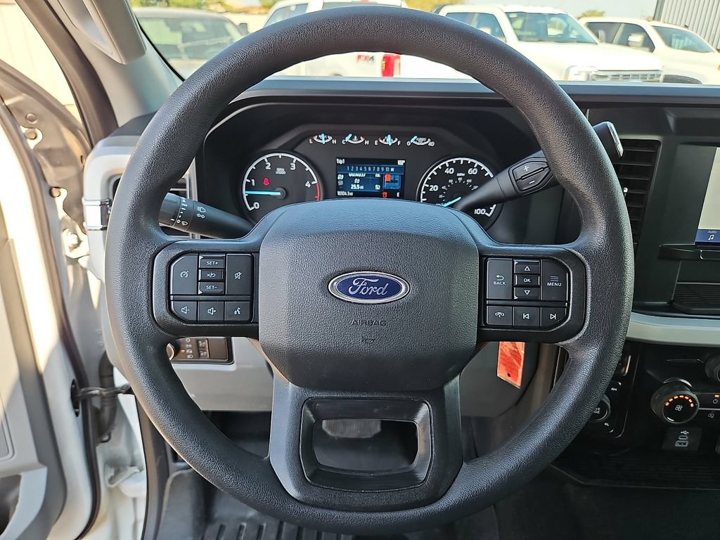 Used 2025 Ford F250 XLT w/ F-250 >10K GVWR Package AWD/4WD image 23
