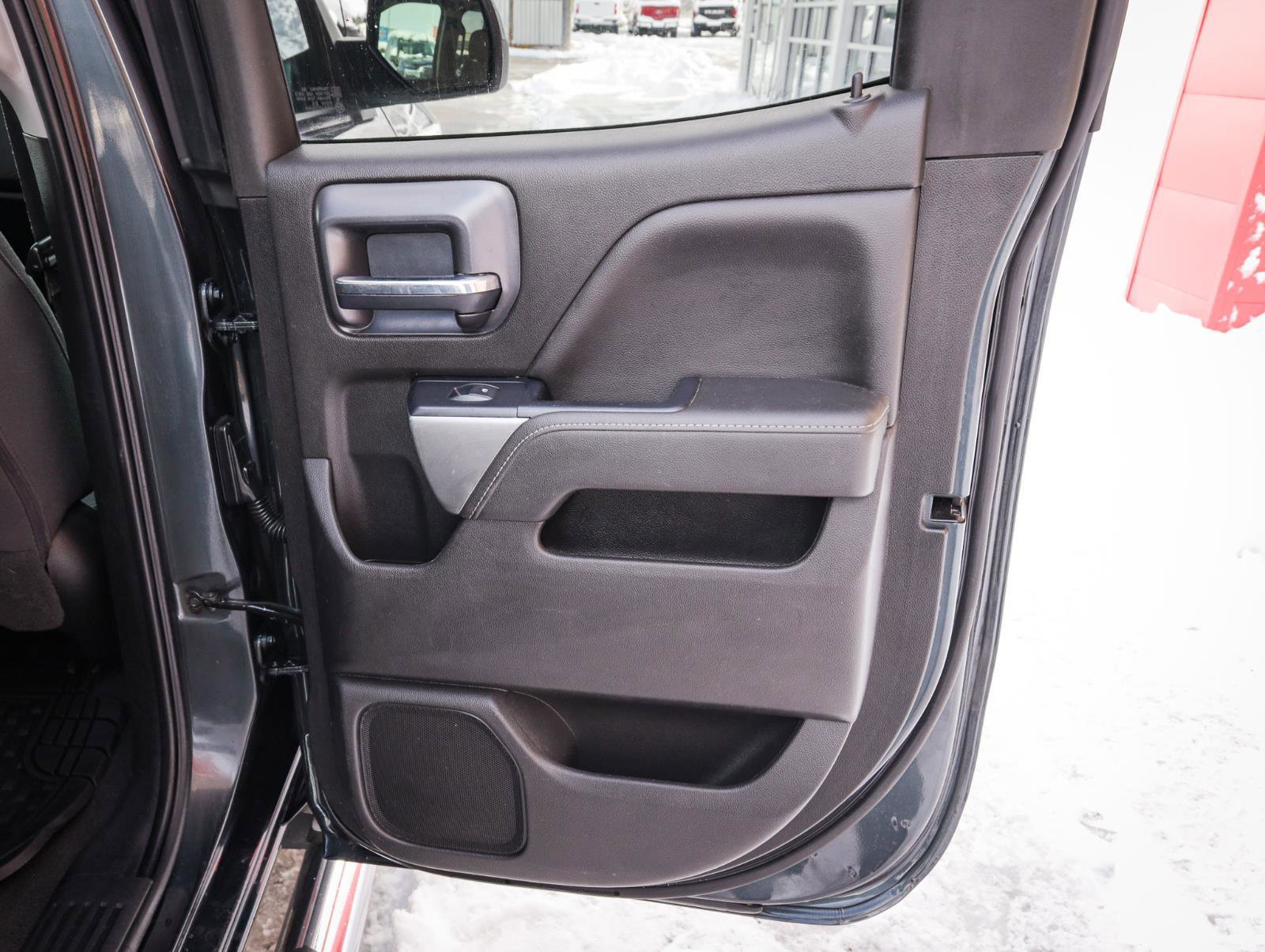 Used 2019 Chevrolet Silverado 1500 LT image 28