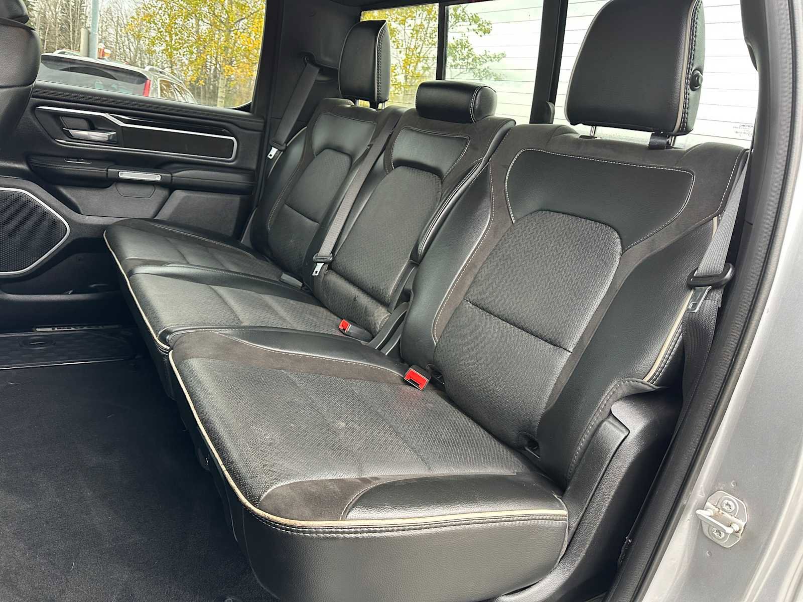 Used 2022 RAM 1500 Laramie w/ Sport Appearance Package image 17