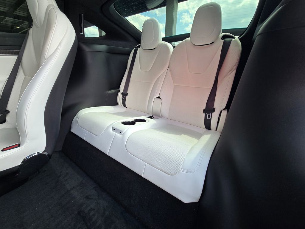 Used 2022 Tesla Model X Plaid image 24