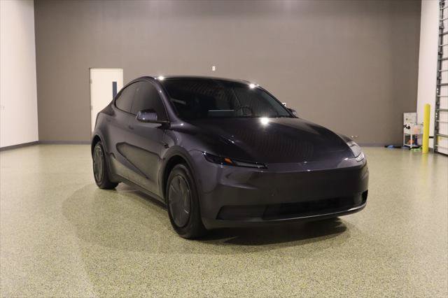 Used 2026 Tesla Model Y 2WD image 1