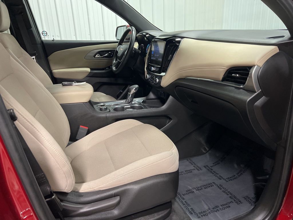 Certified 2023 Chevrolet Traverse LT image 9