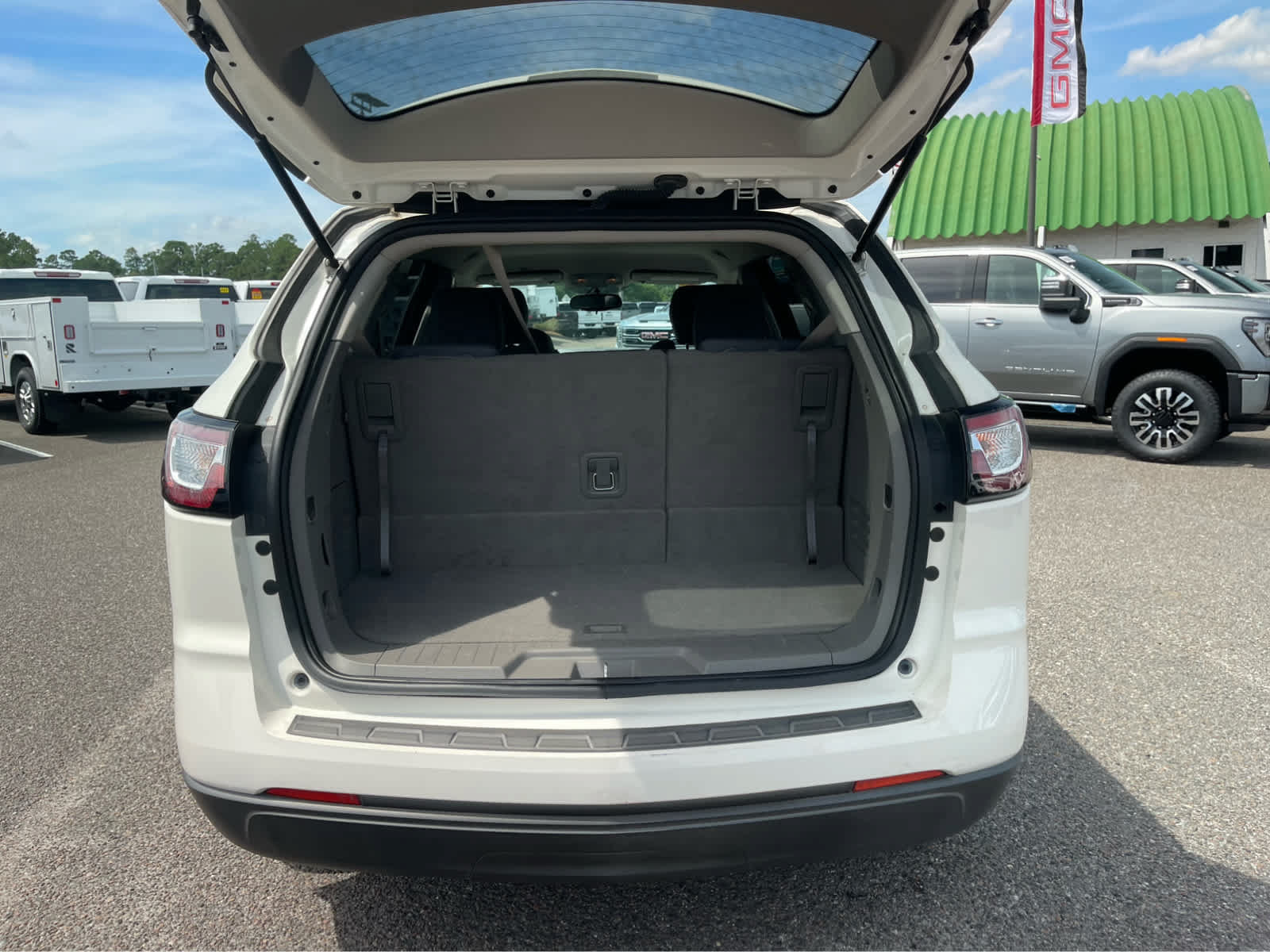 Used 2014 Chevrolet Traverse LS FWD image 22