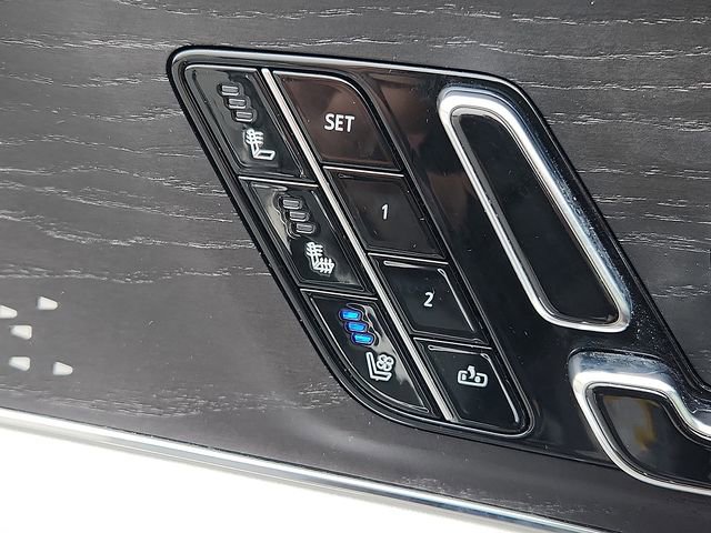 Certified 2023 Cadillac Lyriq 2WD image 25