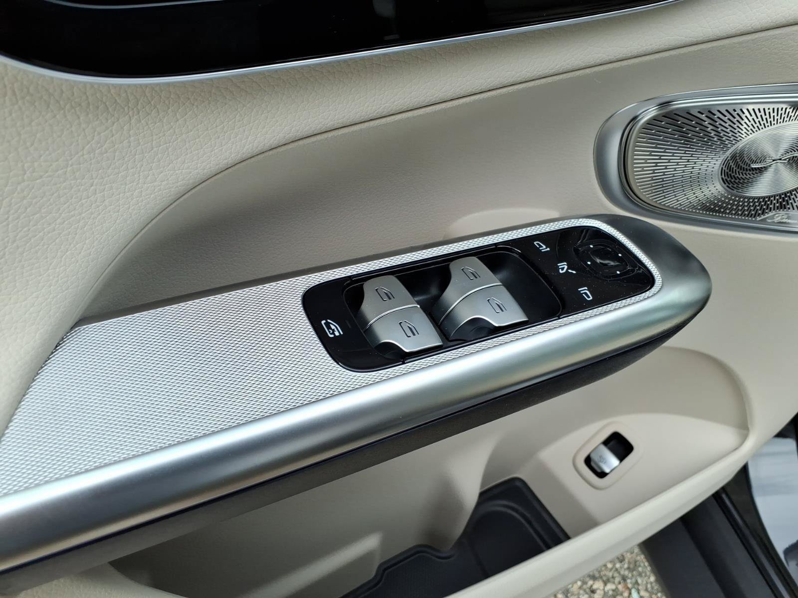 New 2026 Mercedes-Benz GLC 300 4MATIC image 13