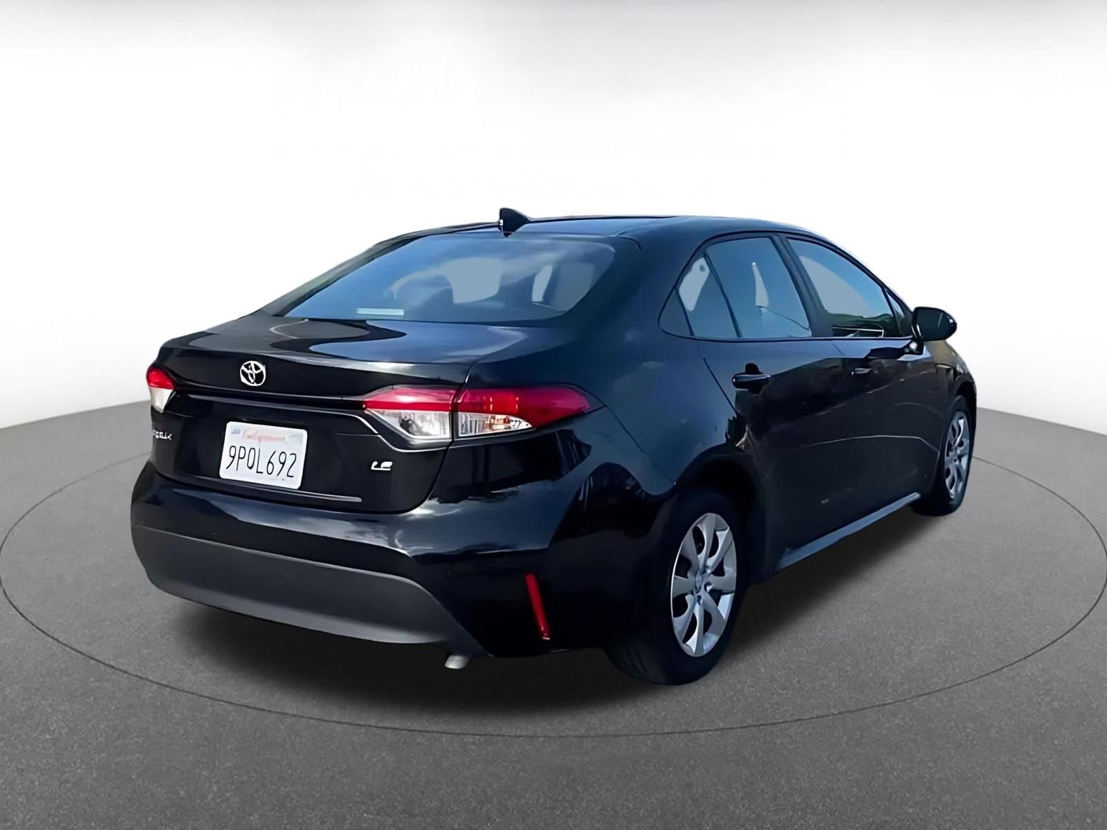 Used 2025 Toyota Corolla LE FWD image 14