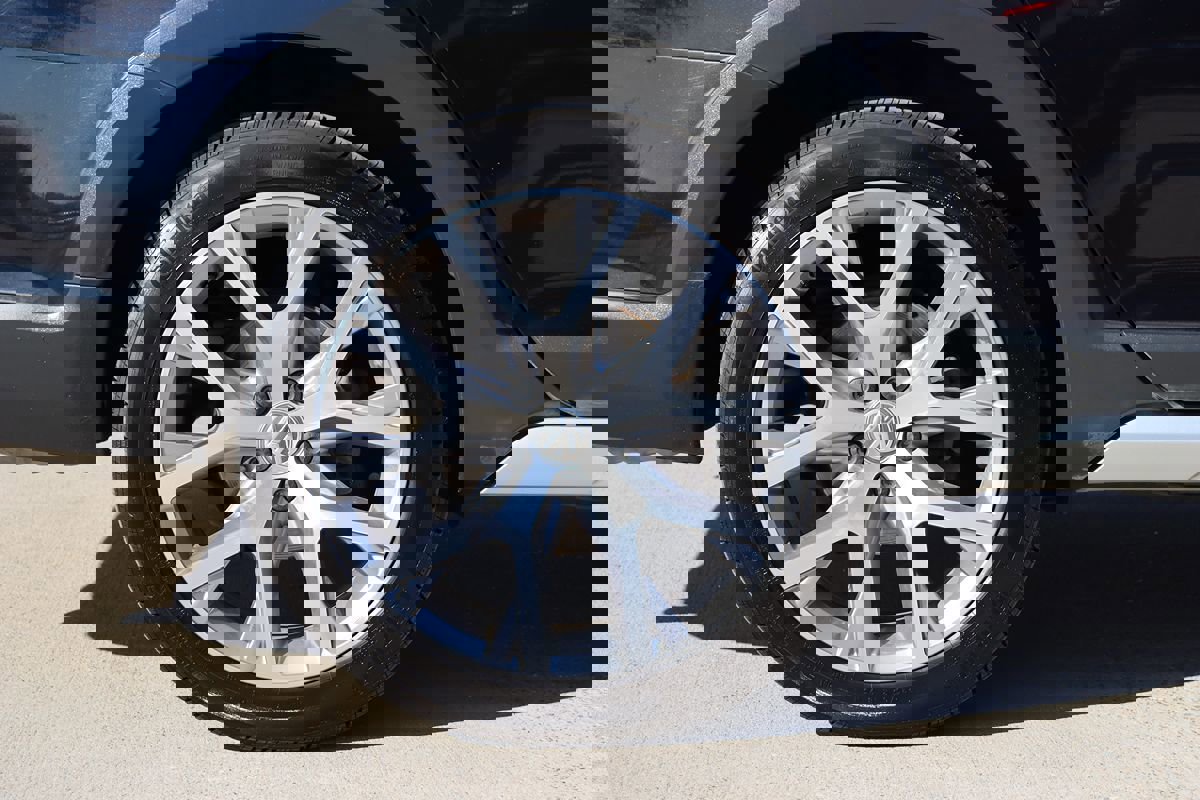 Used 2017 BMW M2 image 24