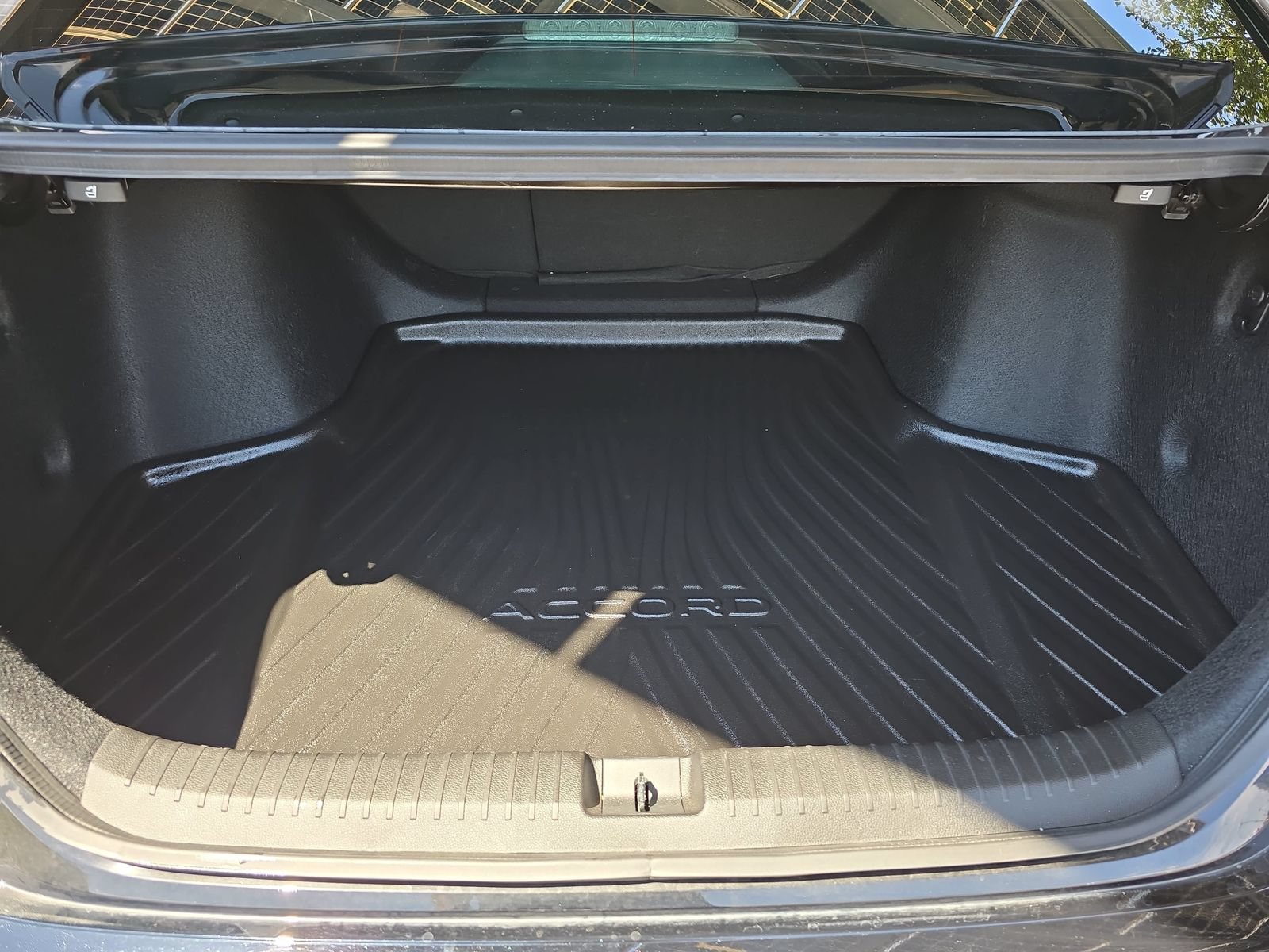 Used 2023 Honda Accord Sport image 14