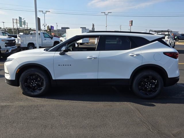 Used 2024 Chevrolet Blazer LT w/ Midnight/Sport Edition image 6