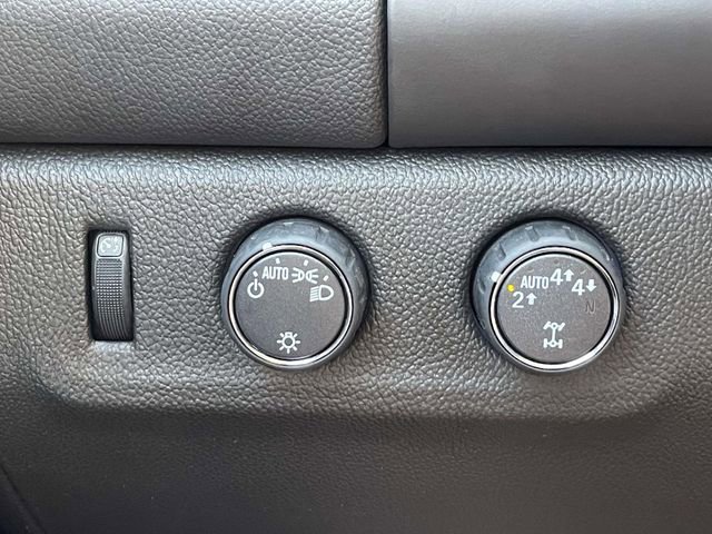 Used 2022 Chevrolet Colorado LT w/ Fleet Safety Package image 22