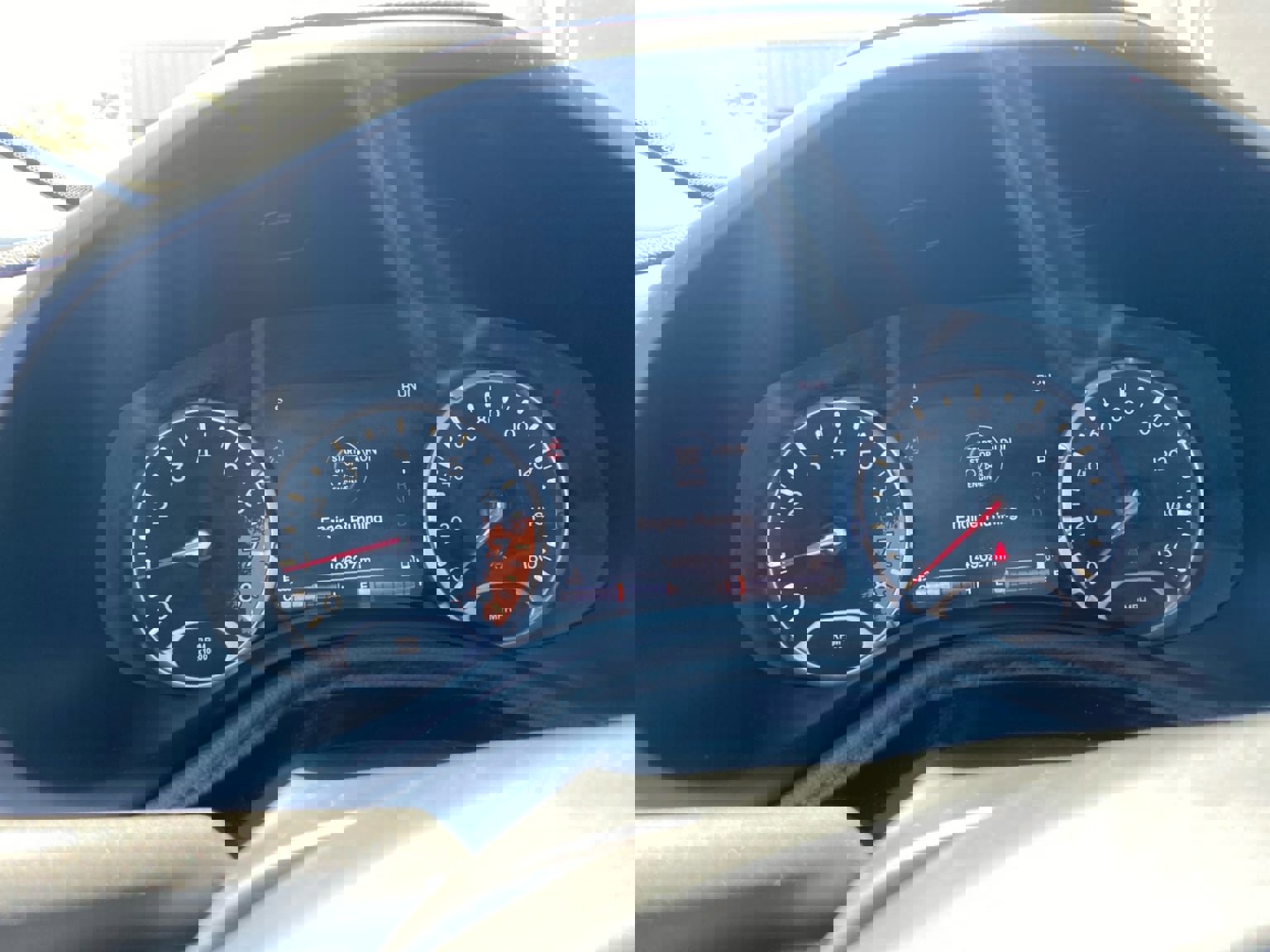 Used 2016 Jeep Renegade Trailhawk w/ Premium Trailhawk Package image 14