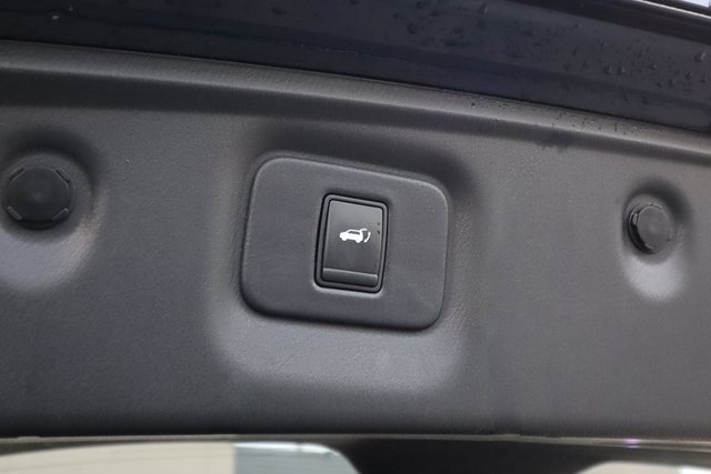 Used 2019 INFINITI QX60 Luxe w/ Essential Package image 36