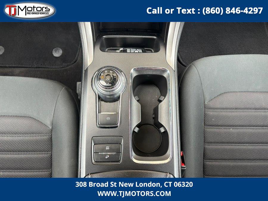 Used 2020 Ford Fusion SE image 19