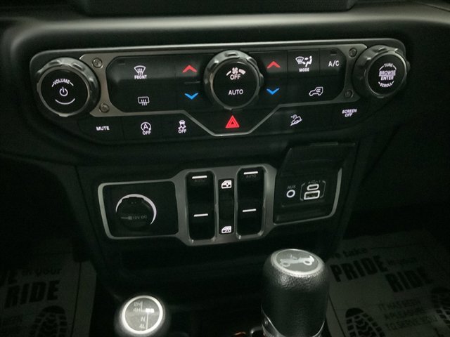 Used 2018 Jeep Wrangler Unlimited Sport S image 36