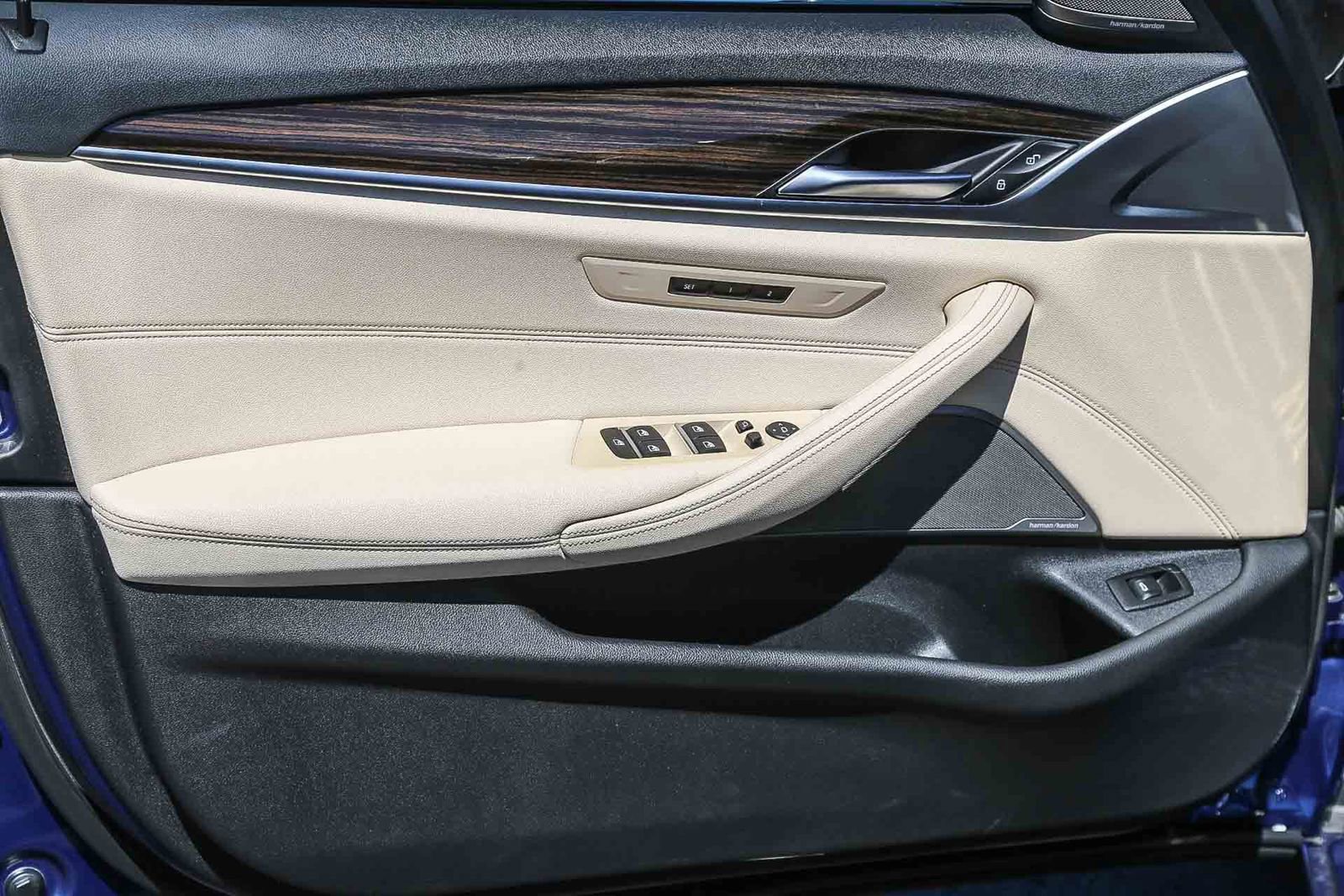 Used 2022 BMW 530i w/ Premium Package image 22