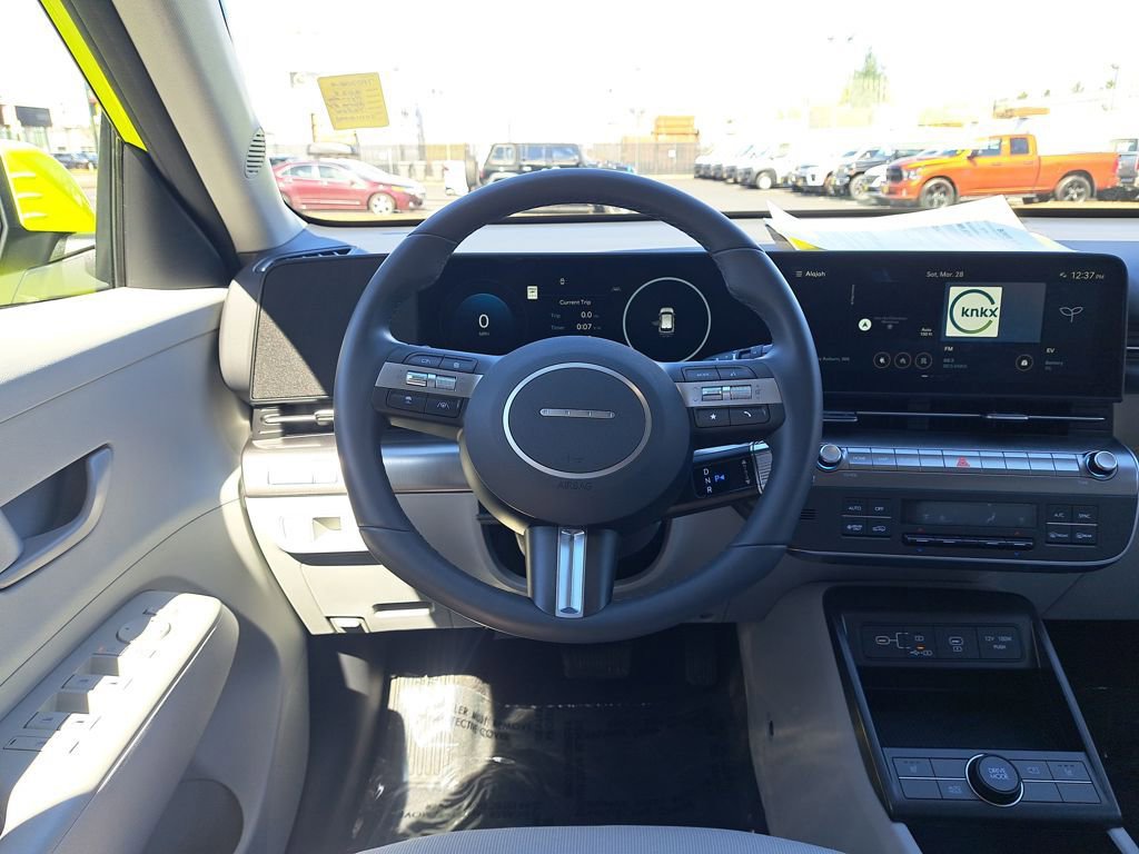 Used 2025 Hyundai Kona SEL image 22