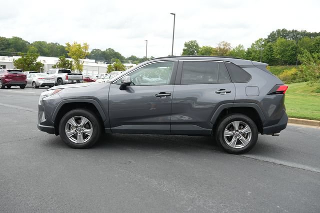 Used 2024 Toyota RAV4 XLE AWD/4WD image 4