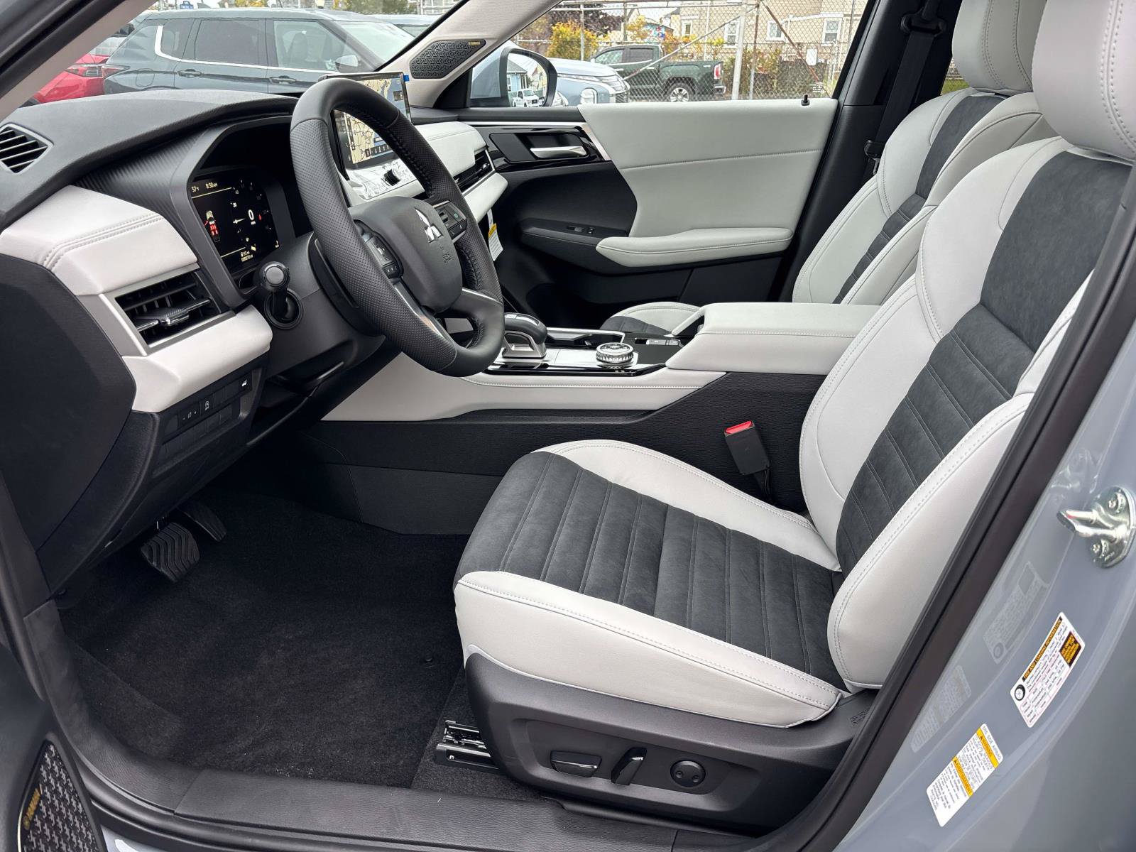 New 2026 Mitsubishi Outlander SE AWD/4WD image 9