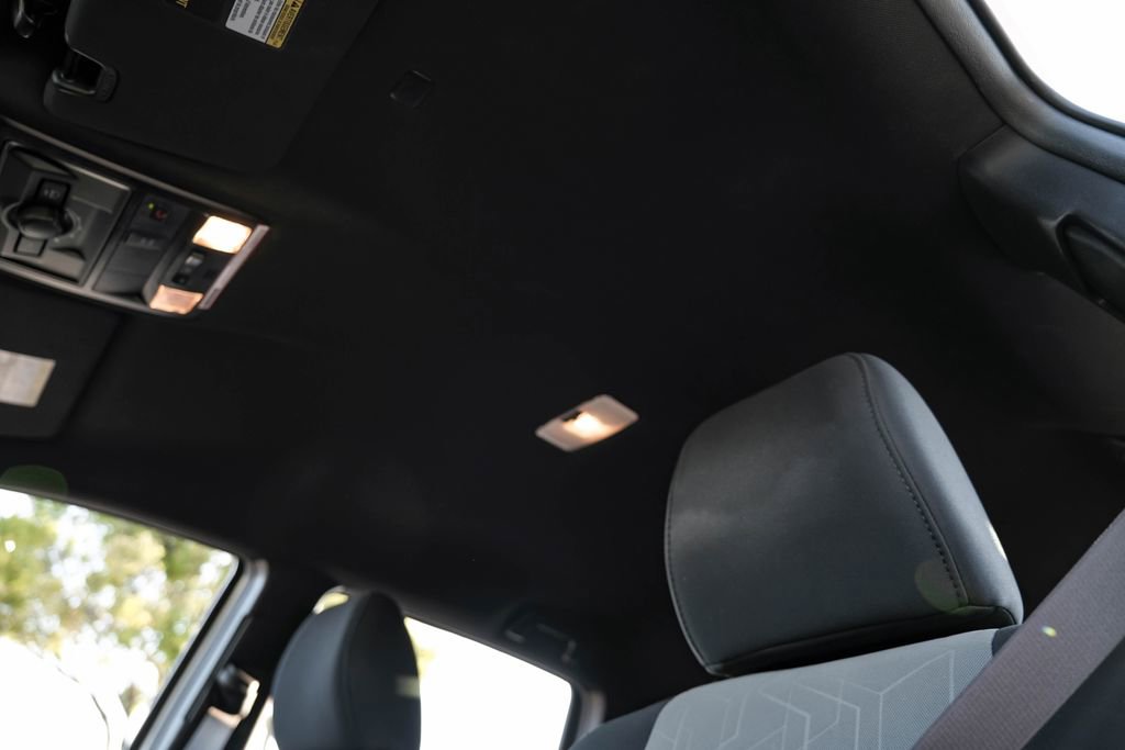 Used 2023 Toyota Tacoma TRD Off-Road image 31