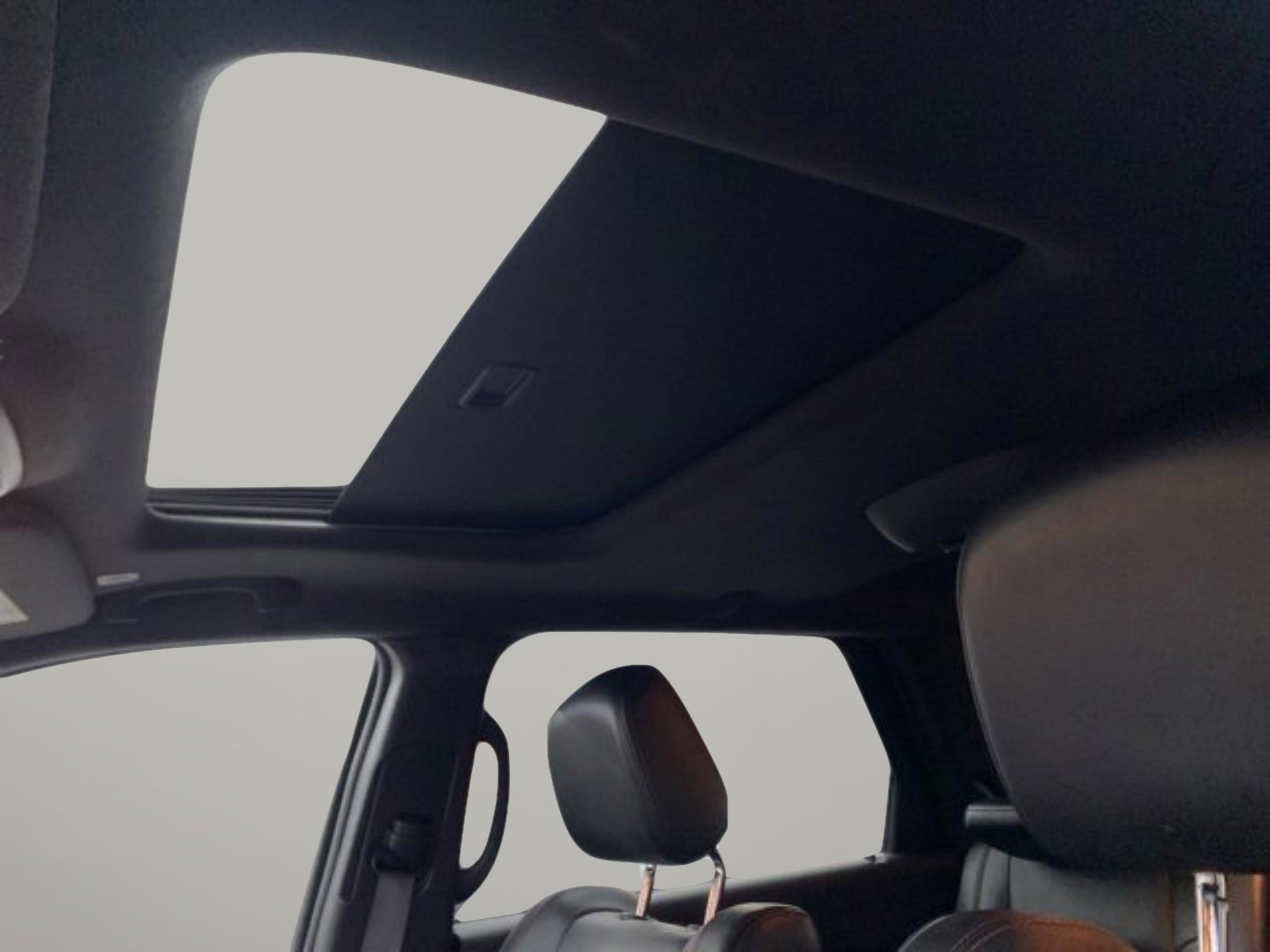 Used 2024 Dodge Durango GT image 16