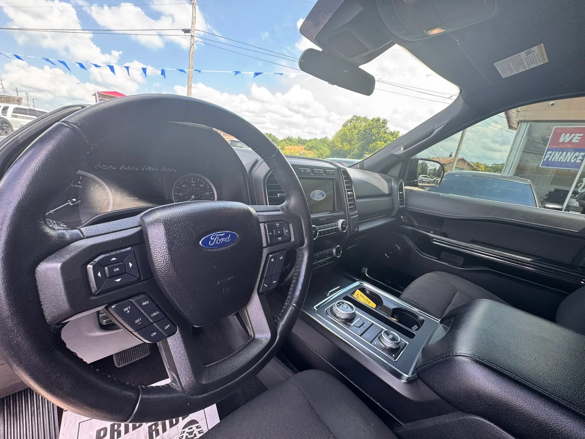 Used 2021 Ford Expedition XL AWD/4WD image 15
