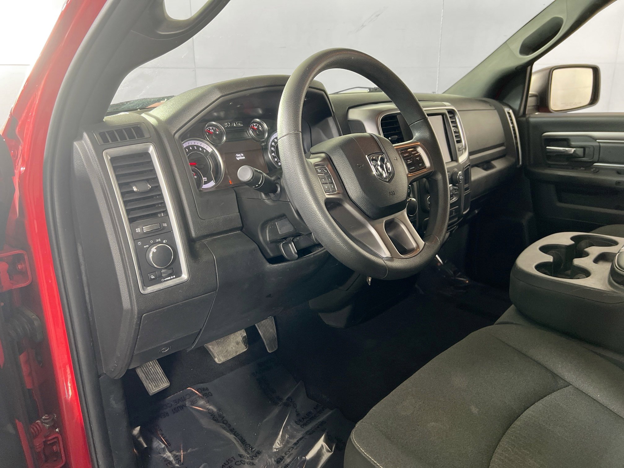 Used 2022 RAM 1500 Classic Warlock w/ Electronics Group image 9