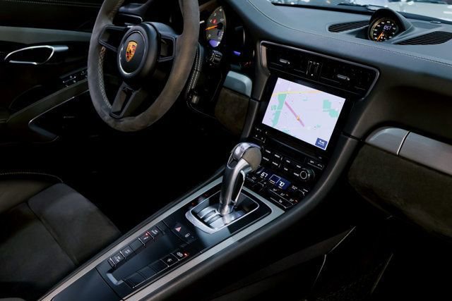 Used 2018 Porsche 911 GT3 image 31