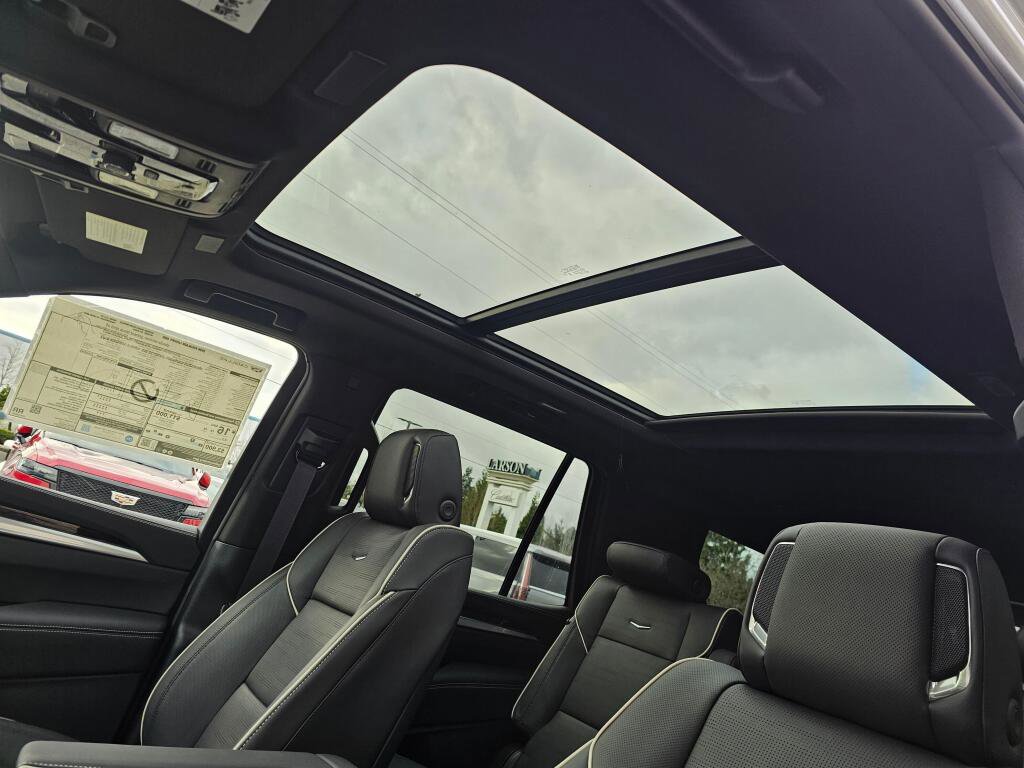 New 2026 Cadillac Escalade Luxury image 19