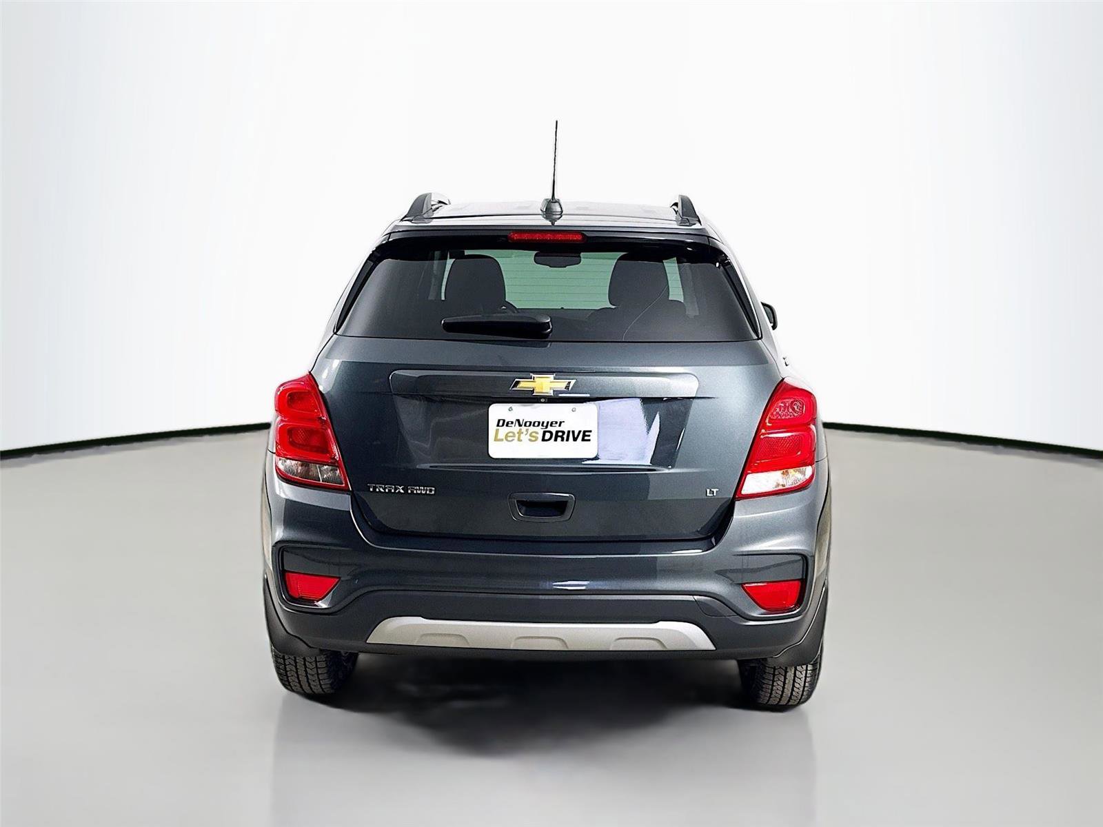 Used 2018 Chevrolet Trax LT w/ LT Convenience Package image 8