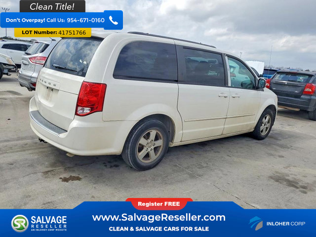 Used 2013 Dodge Grand Caravan SXT image 4