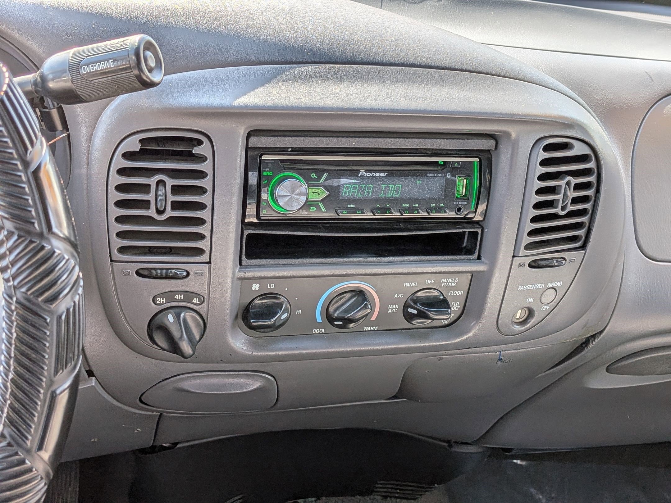 Used 2001 Ford F150 XL image 16