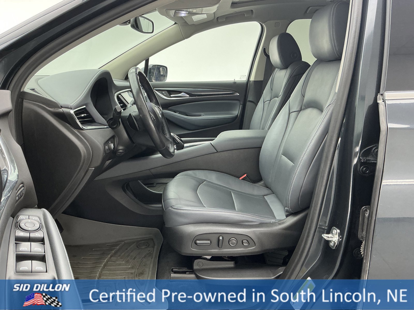 Used 2021 Buick Enclave Premium w/ Sun and Sites Package image 16