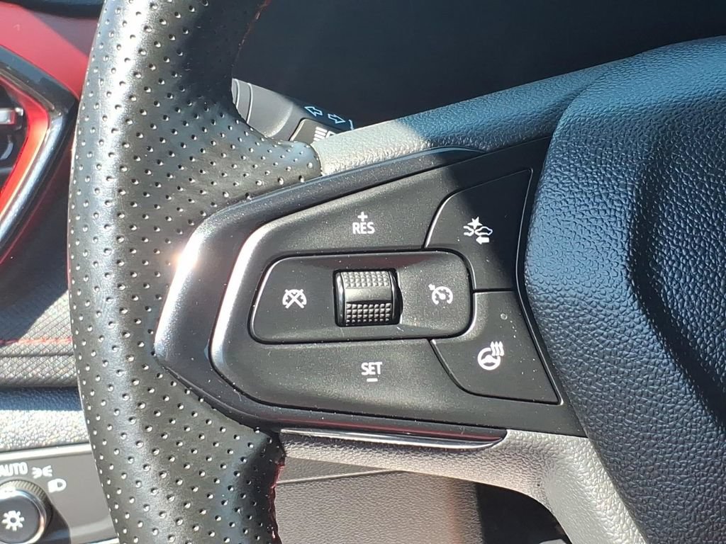 Used 2025 Chevrolet TrailBlazer RS w/ Convenience Package AWD/4WD image 19