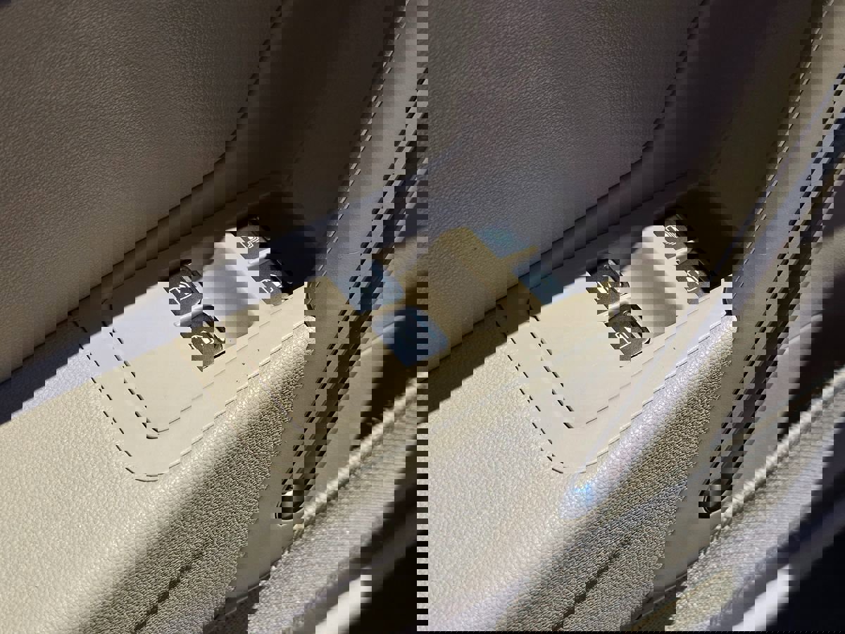 Used 2017 Volkswagen Beetle 1.8T SE FWD image 25