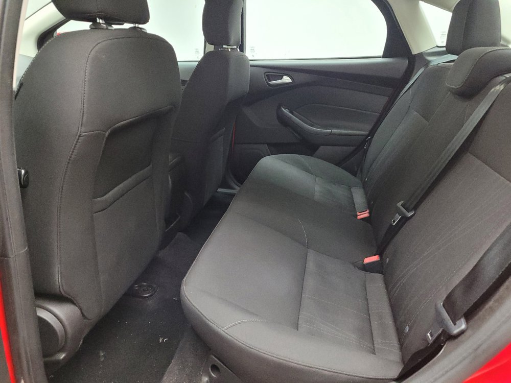 Used 2016 Ford Focus SE FWD image 18